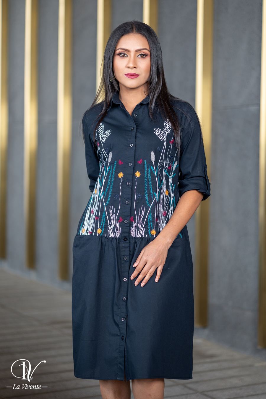 Embroidered Linen Shirt Dress - La Vivente